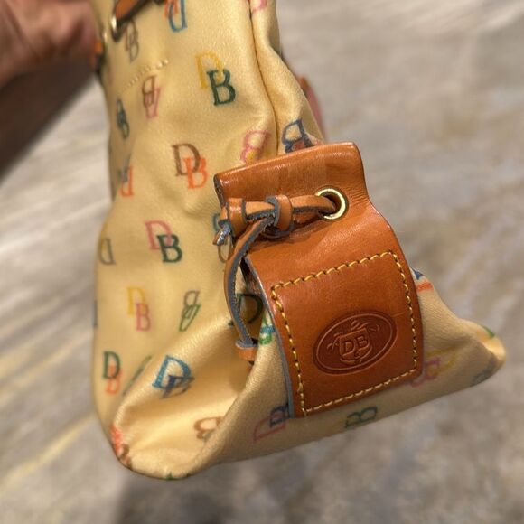 Vintage made in USA Dooney and Bourke “IT” hand bag in GUC no shoulder strap - Picture 4 of 13